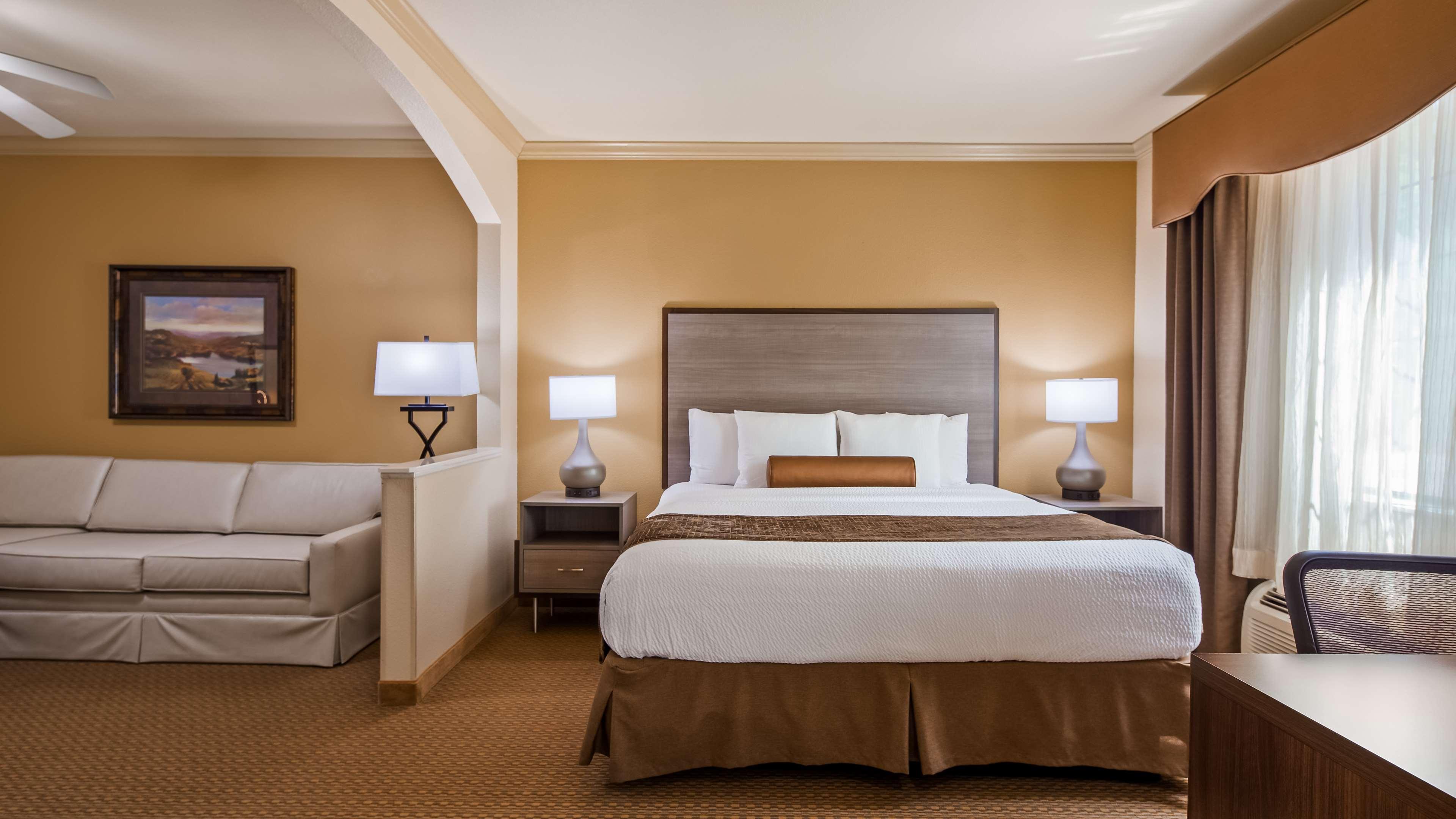 Best Western Plus Crown Colony Inn & Suites Lufkin Kültér fotó