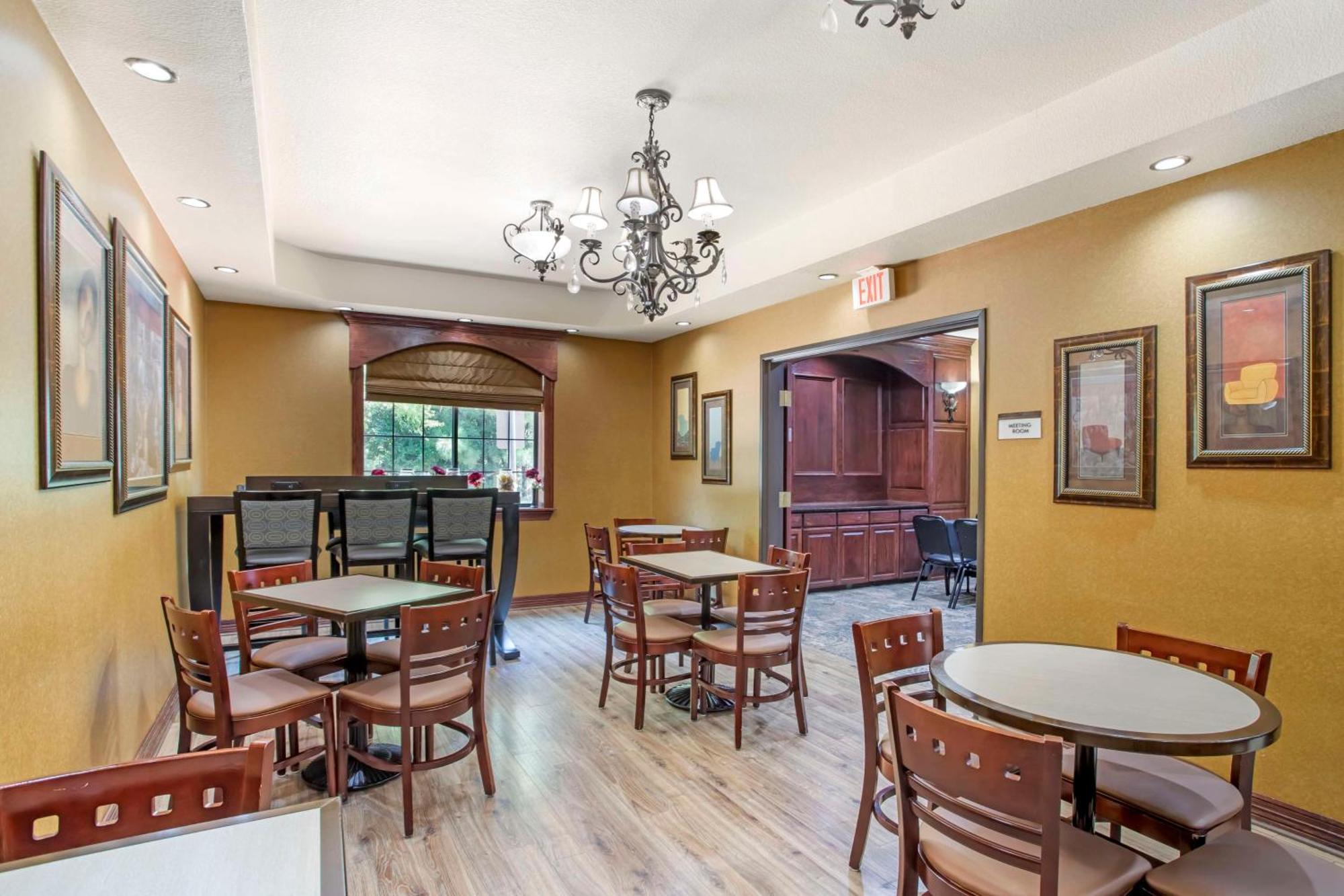 Best Western Plus Crown Colony Inn & Suites Lufkin Kültér fotó