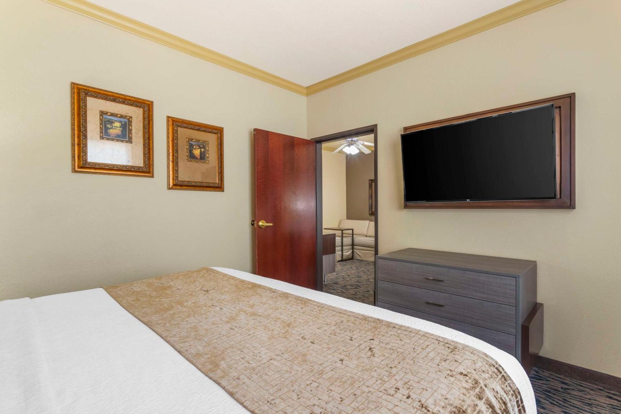 Best Western Plus Crown Colony Inn & Suites Lufkin Kültér fotó