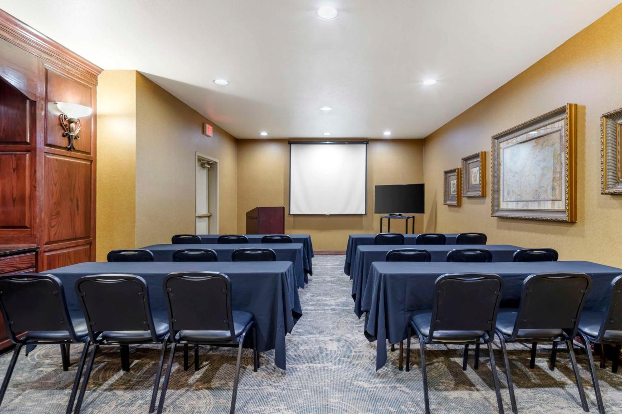 Best Western Plus Crown Colony Inn & Suites Lufkin Kültér fotó