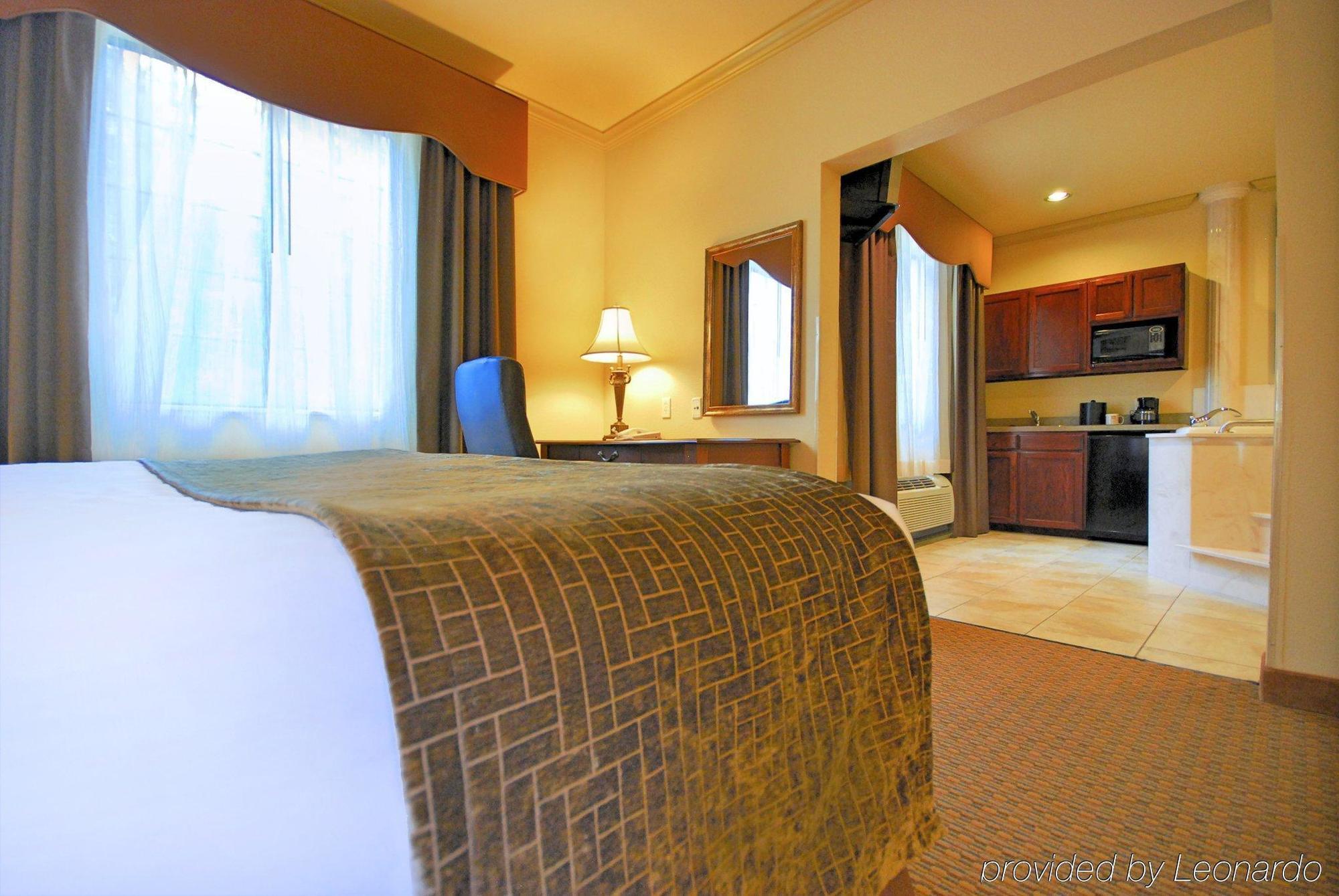 Best Western Plus Crown Colony Inn & Suites Lufkin Kültér fotó
